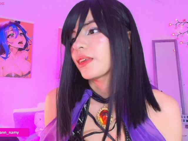 Swannamy bongacams live cam model