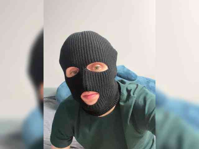 Spirit988 bongacams live cam model