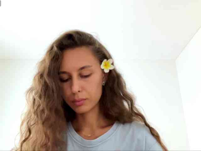 PolinaMayner bongacams live cam model