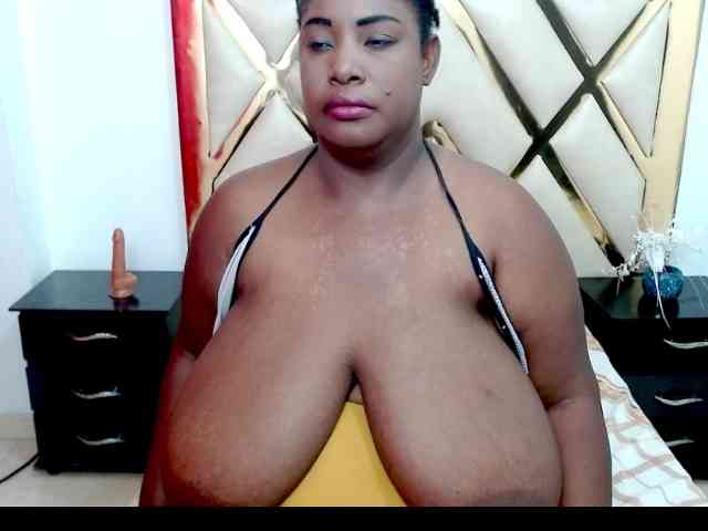 TETONA4U bongacams live cam model