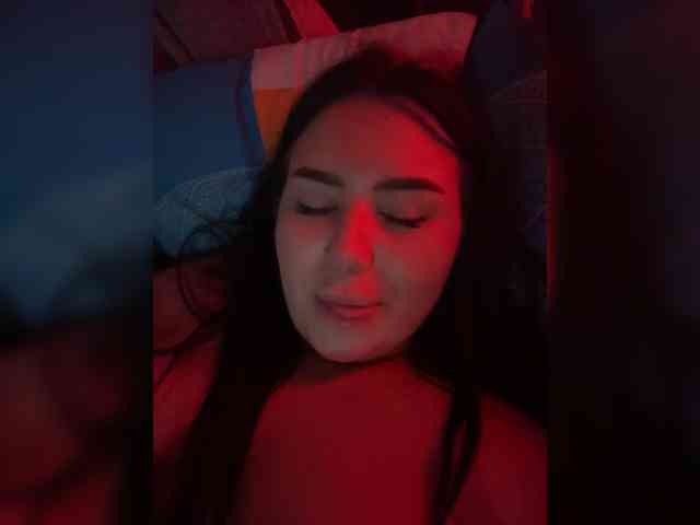 bigASSmodel bongacams live cam model