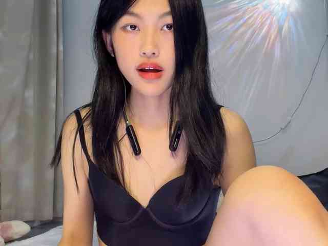 Tammy77 bongacams live cam model