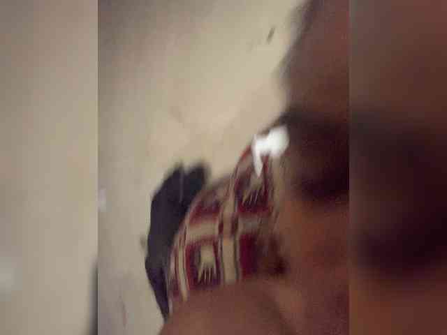 Cookie-12 bongacams live cam model