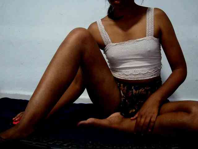 MyrahBelle bongacams live cam model