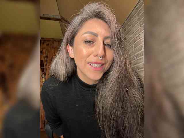 Diosapoderosa bongacams live cam model