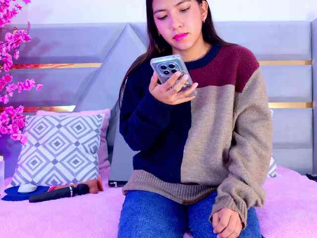 BryanaReal bongacams live cam model