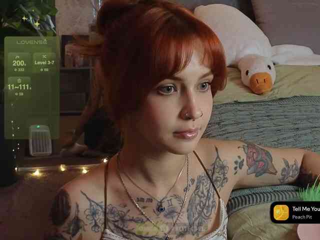 LisLy bongacams live cam model