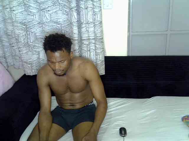 PixelPop bongacams live cam model