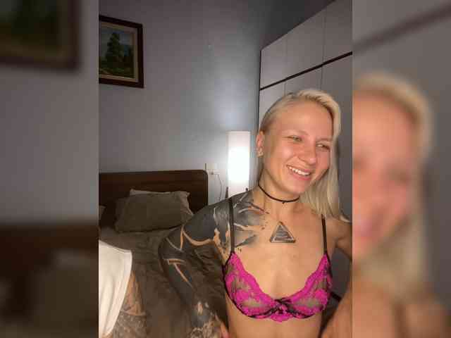 Bubaleh777 bongacams live cam model
