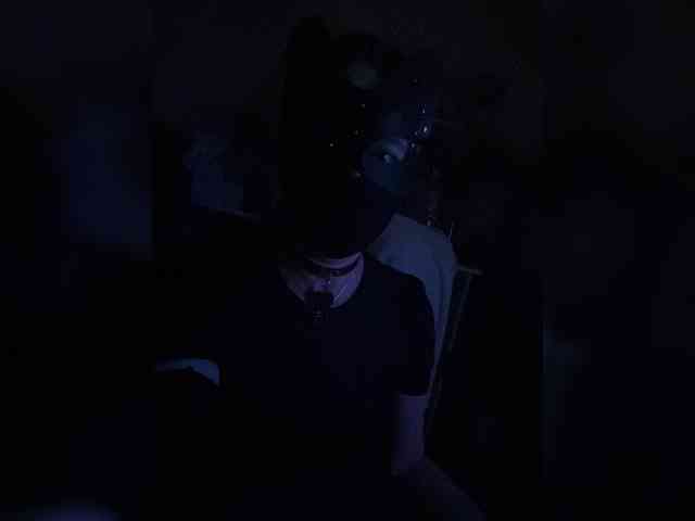 BlackHorsee-RedFillyy bongacams live cam model