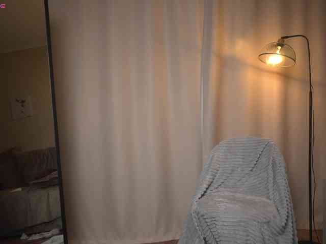 Kiracelestialll bongacams live cam model
