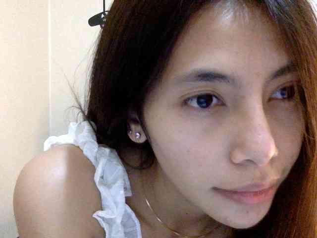 Flowgirll bongacams live cam model