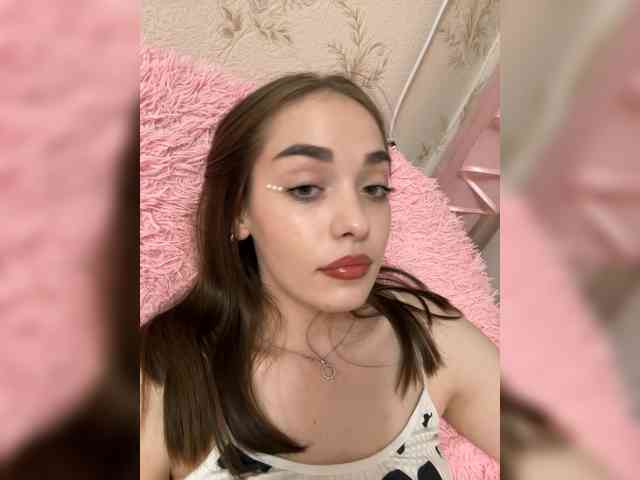 kamilik bongacams live cam model