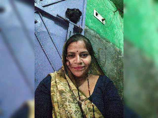 Babli5424 bongacams live cam model