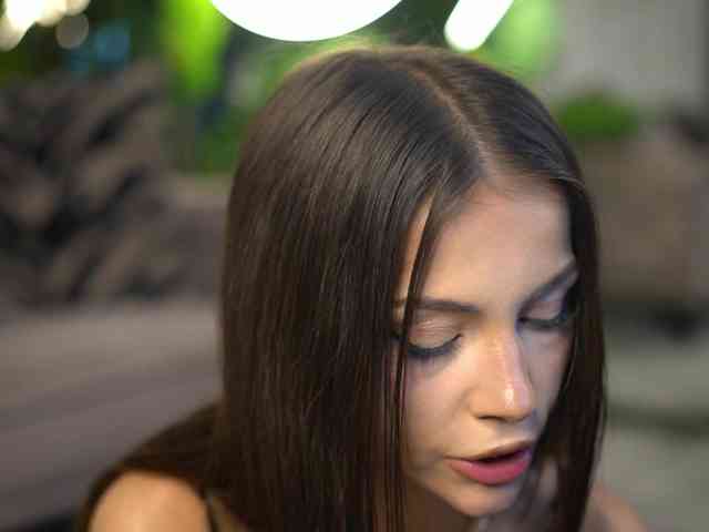 DahliaNoor bongacams live cam model
