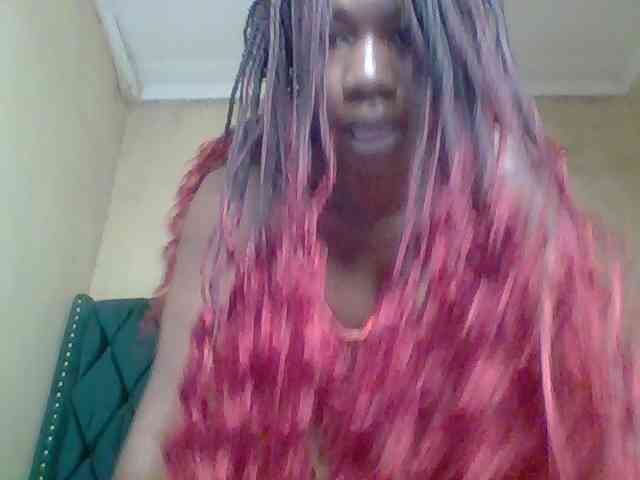Sexydivaa bongacams live cam model