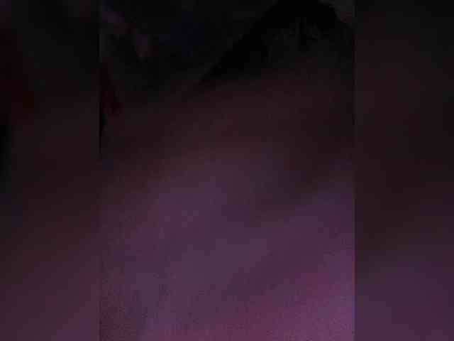 Caroldahiana bongacams live cam model
