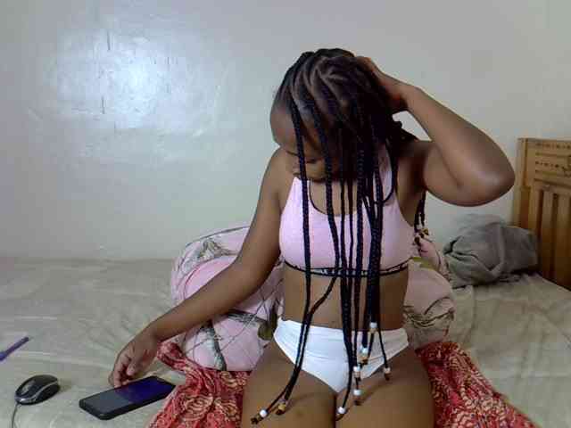 Misk bongacams live cam model