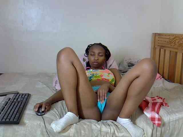 Misk bongacams live cam model