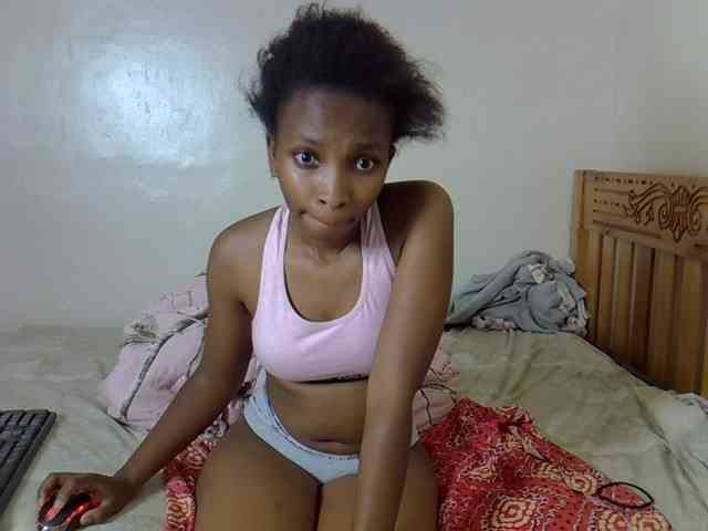 Misk bongacams live cam model
