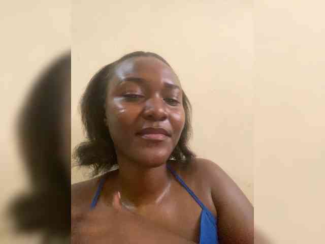 EbonySinclair bongacams live cam model