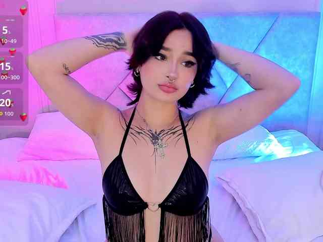 CloeeMiller bongacams live cam model