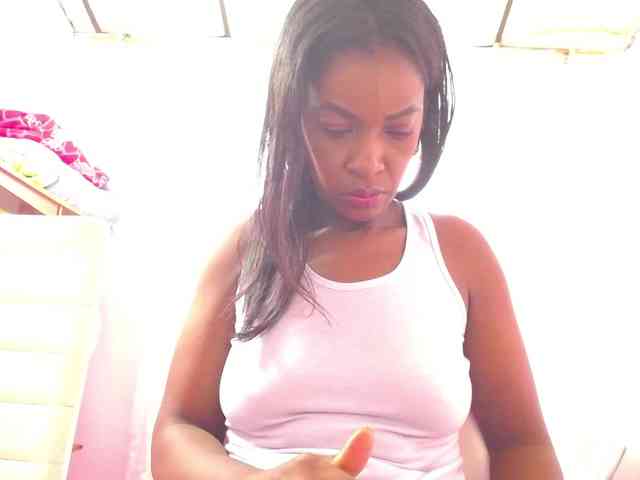 naughtysensual bongacams live cam model