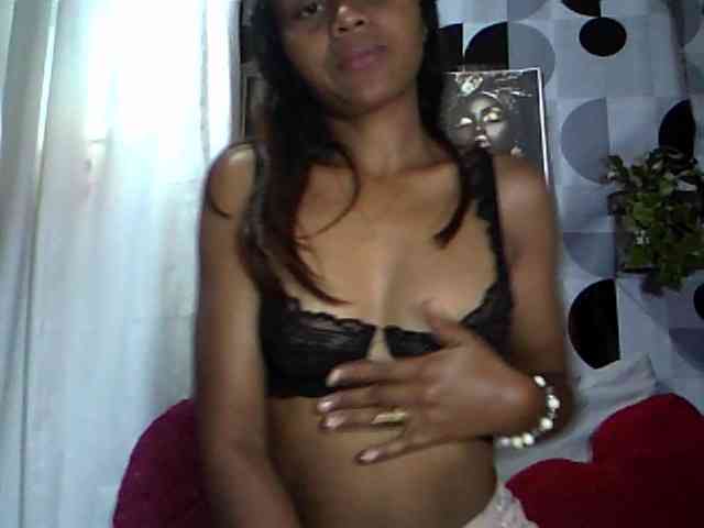 HotGirlsX bongacams live cam model