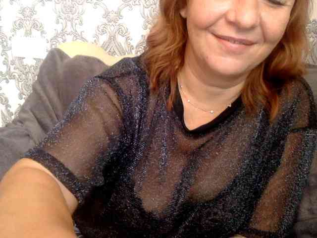 ALINIKA bongacams live cam model