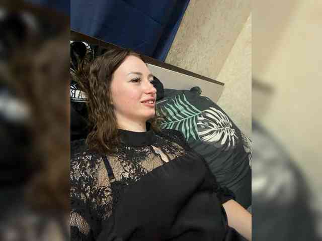 Girlbob bongacams live cam model