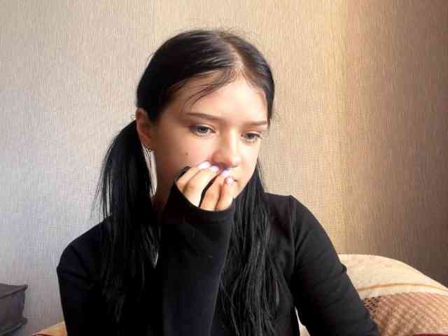 NeliaDates bongacams live cam model