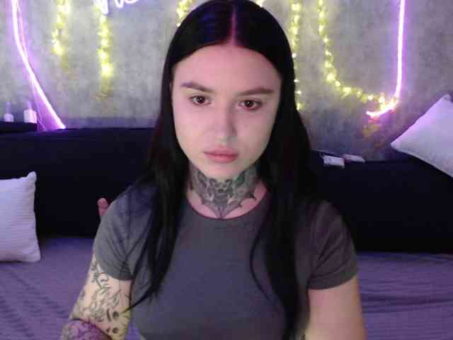 BitchLovers bongacams live cam model