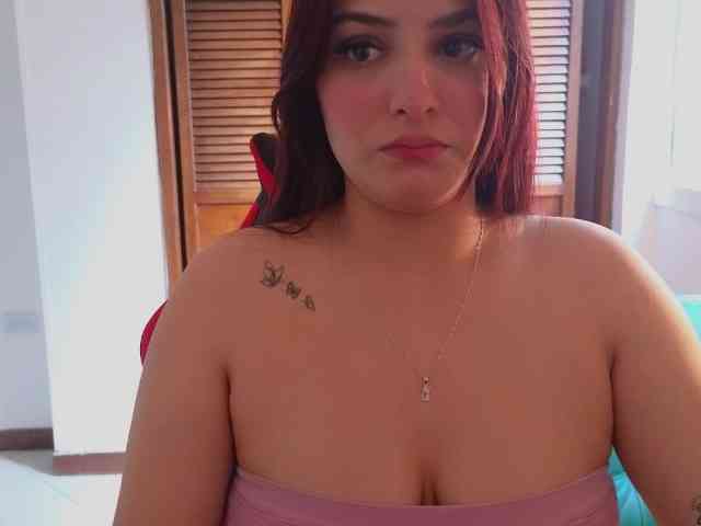 atenea-love bongacams live cam model