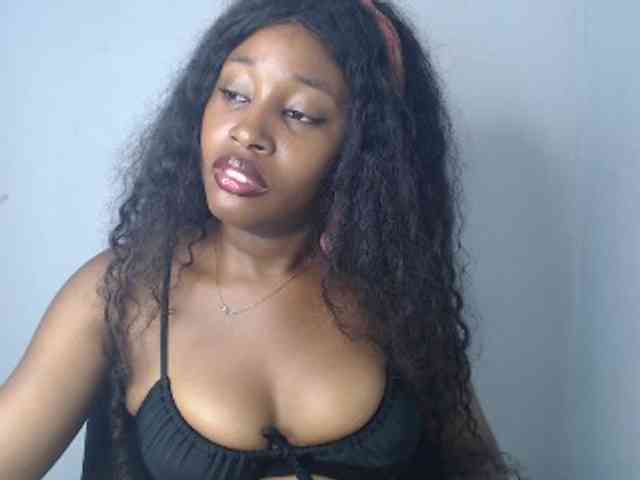 Nastygem bongacams live cam model