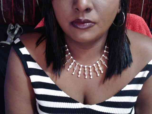 SINFULINDIAN bongacams live cam model