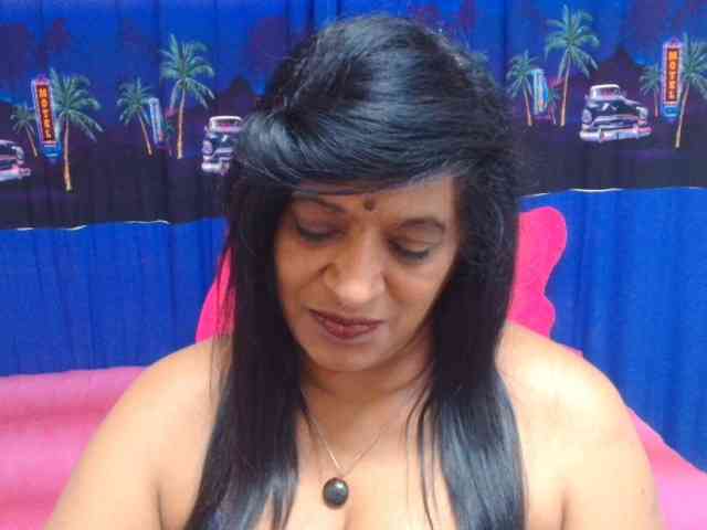 INDIANFUSION786 bongacams live cam model