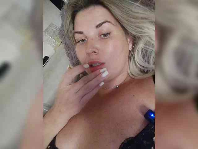 Belka48a bongacams live cam model