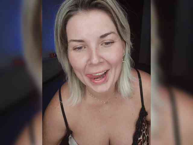 Belka48a bongacams live cam model
