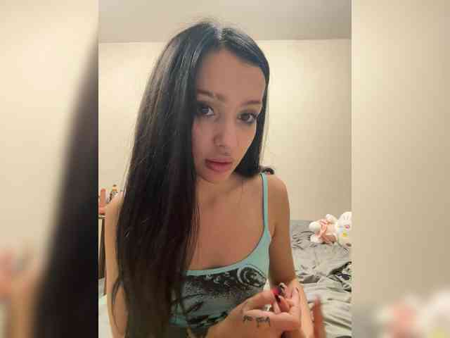 eethan bongacams live cam model