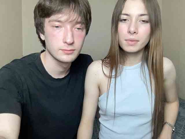 badEvia bongacams live cam model