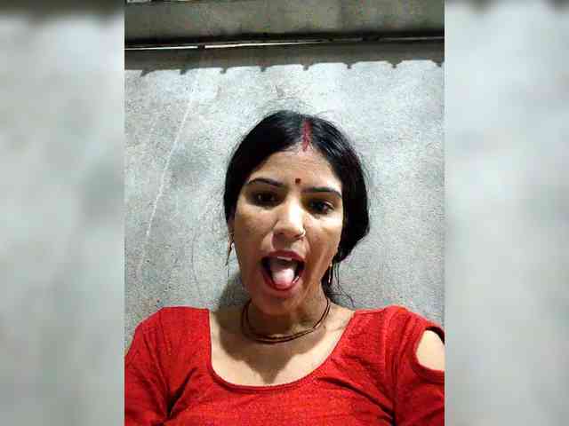 Neelam2454 bongacams live cam model