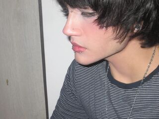 LoganFoxi livejasmin live cam model