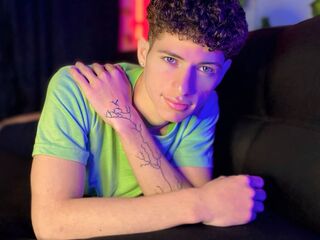 MattiaFontaine livejasmin live cam model