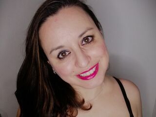 AdelaAlbaNatural livejasmin live cam model