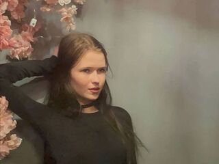 CharisseChappel livejasmin live cam model