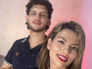 MiaAndCharly live cam