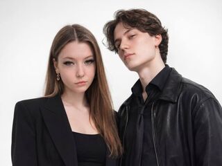 LeoAndMira livejasmin live cam model