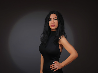 AnnemariaAdison livejasmin live cam model