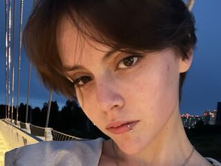 ShirlyQuerio livejasmin live cam model