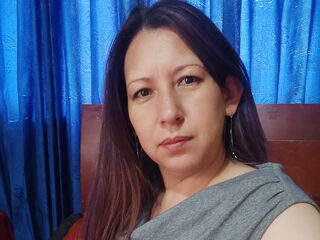 AvaToms livejasmin live cam model